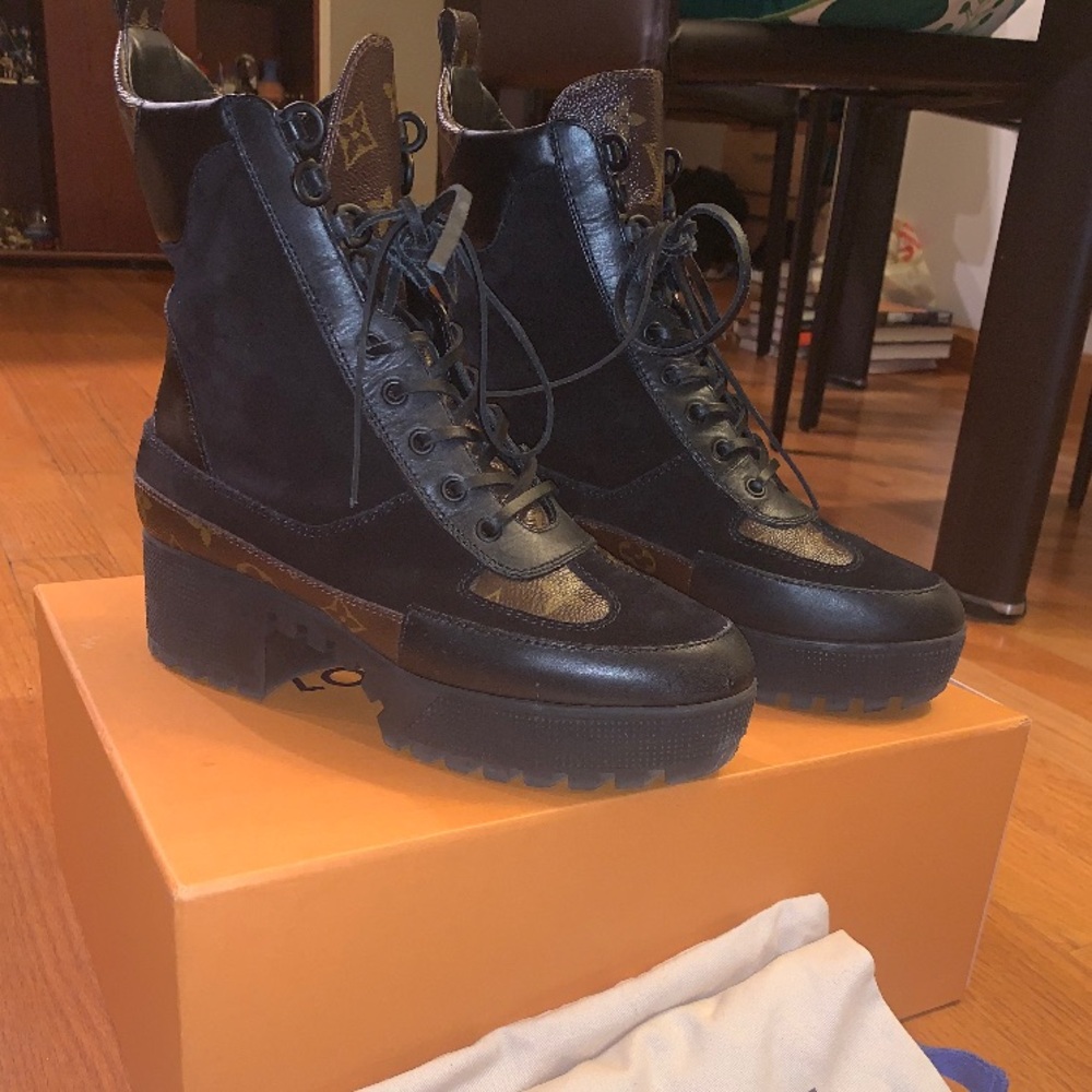 Louis Vuitton Laureate Desert Boot Sz 38.5